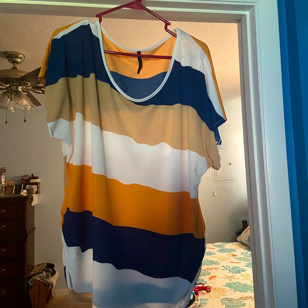 Women’s 2X blouse